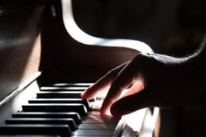 piano hand